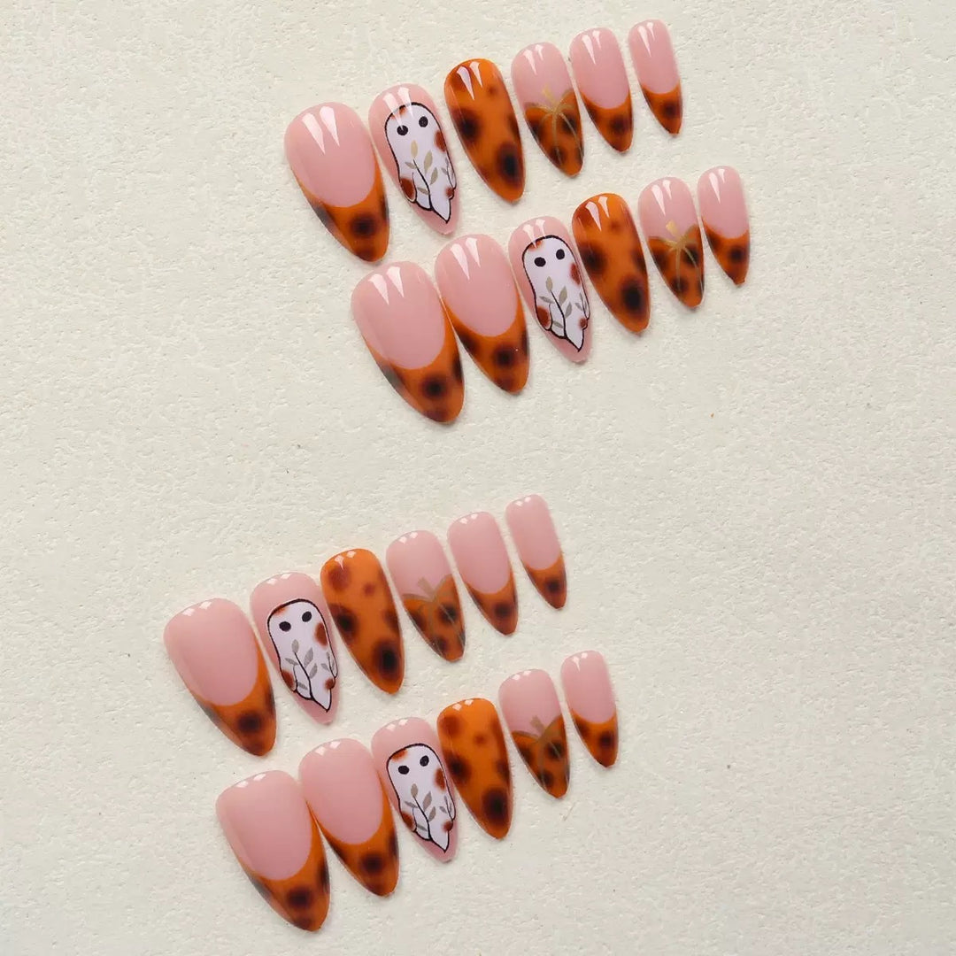 Nail art set with elegant owl motifs and animal accents Kalsten