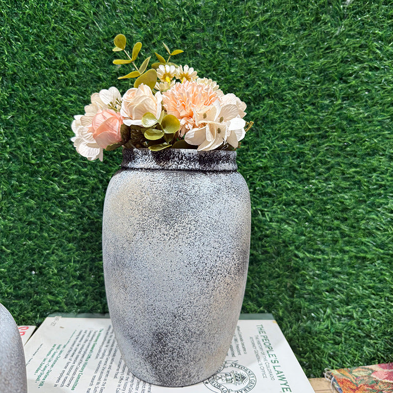 Elegant Ceramic Vase Kalsten