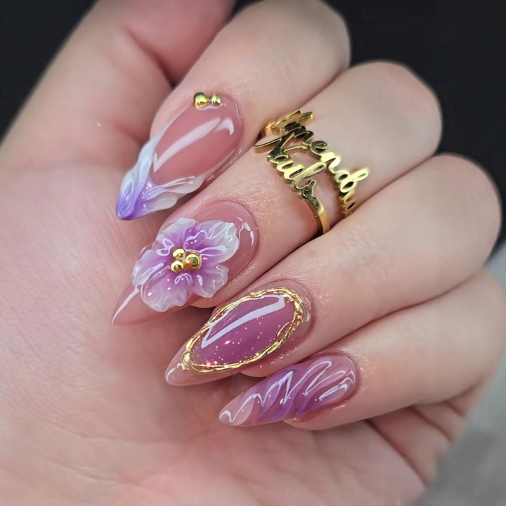 Elegant Artificial Nails with Botanical Designs Kalsten