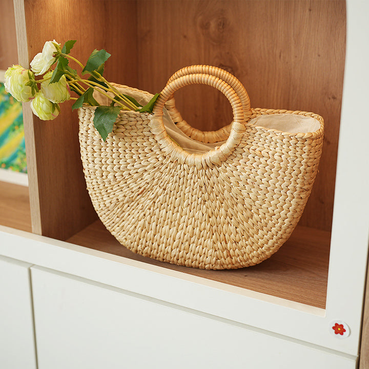 Handmade beach bag made of braided rattan Kalsten