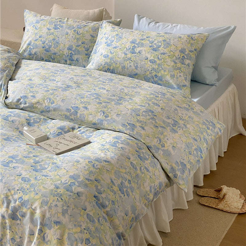 Duvet cover set made of fine cotton satin with watercolor floral print and breathable percale effect