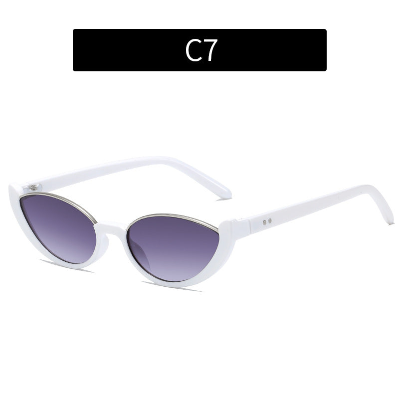 Fashion Cat-Eye Sunglasses with Gradient Lenses