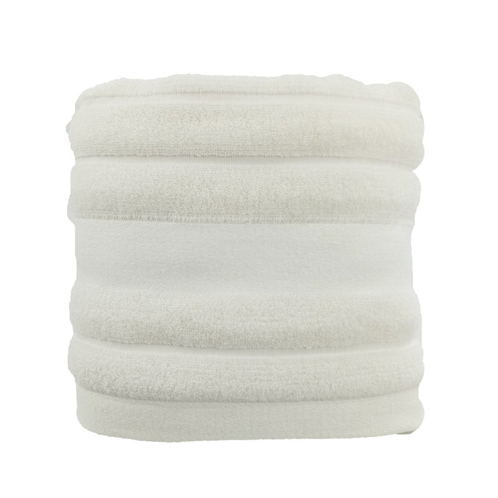 High-Quality Bath Towel with Elegant Border Kalsten