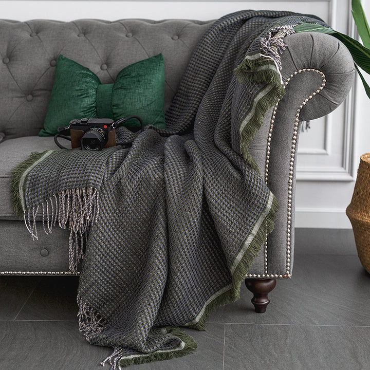 Throw blanket and plaid with herringbone structure, soft cotton blend and decorative fringes Kalsten