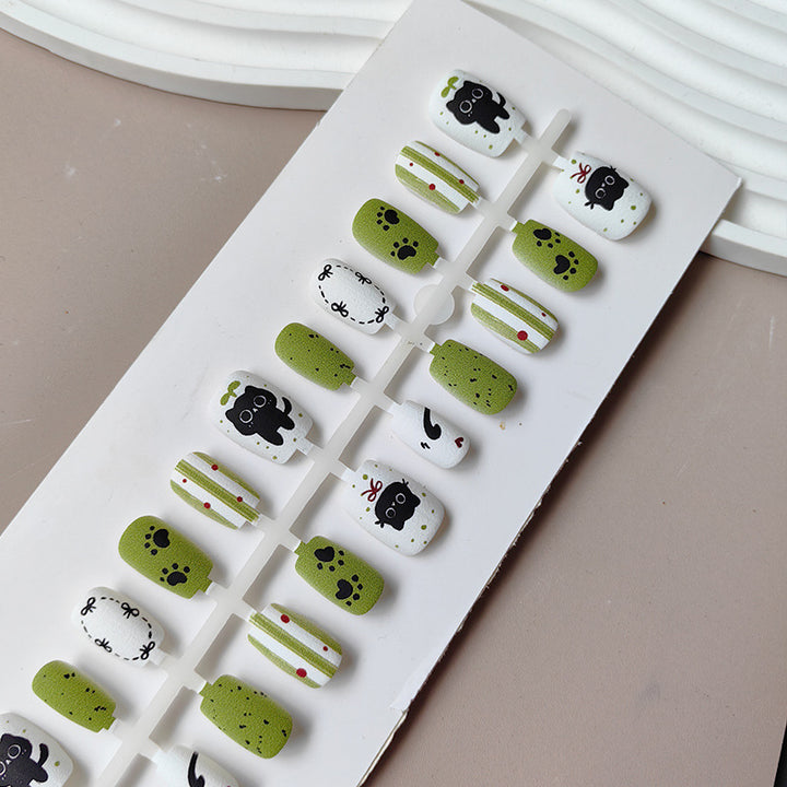 Creative art press-on nails with playful animal design Kalsten