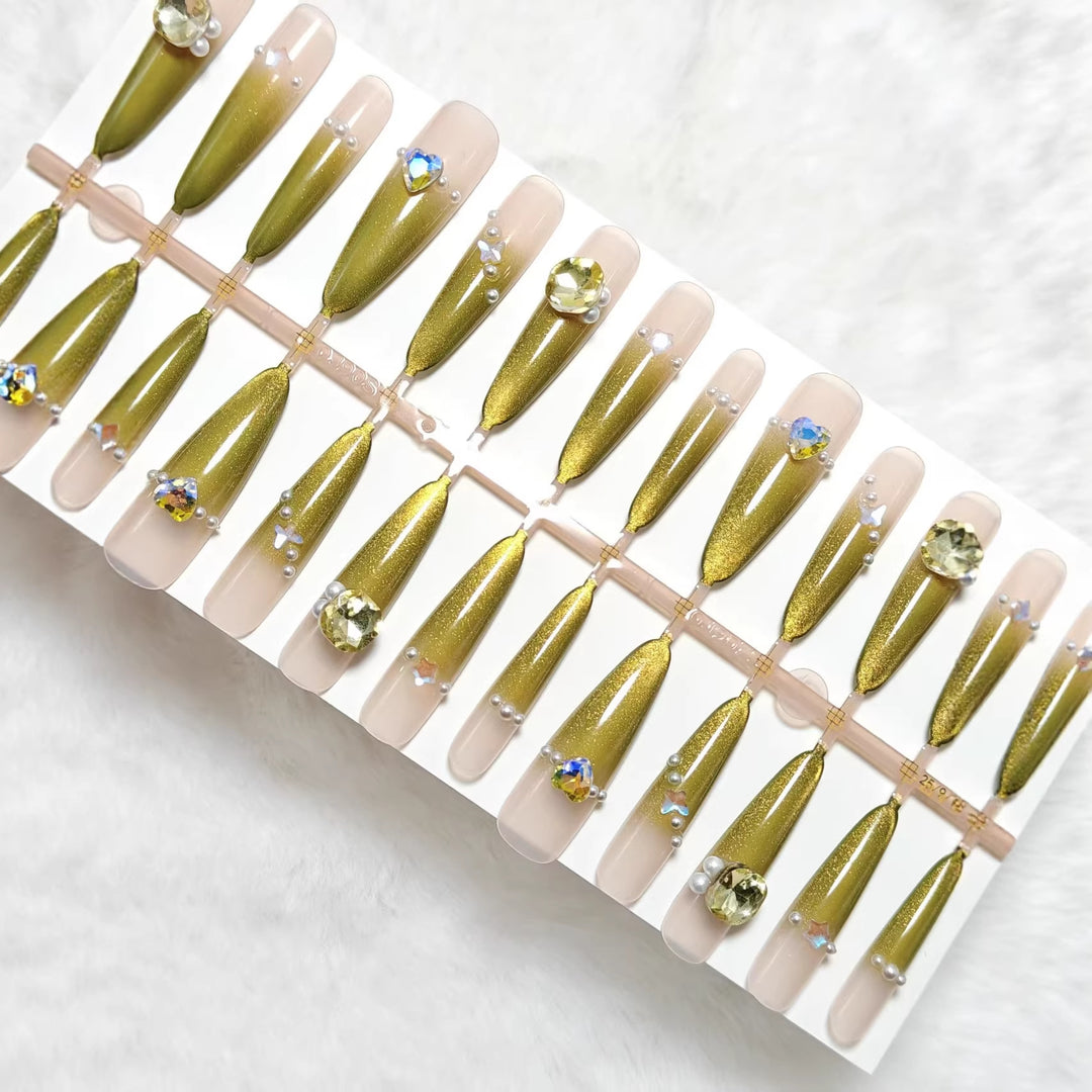 Artificial nails with elegant glitter accents Kalsten