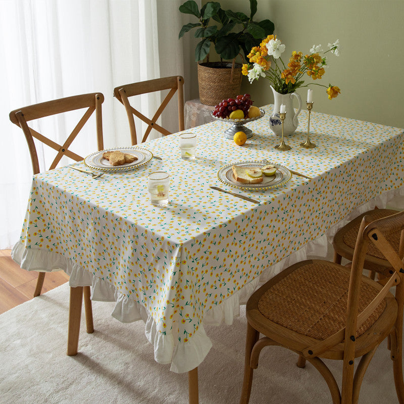 Ruffled Floral Pattern Tablecloth