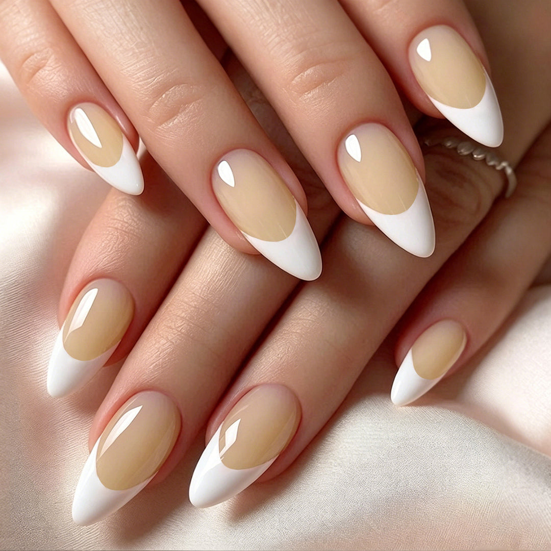 Stylish artificial nails with elegant tips Kalsten