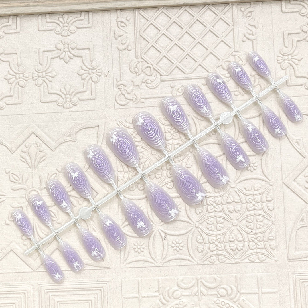 Artistic Floral-Accent Press-On Nail Set Kalsten