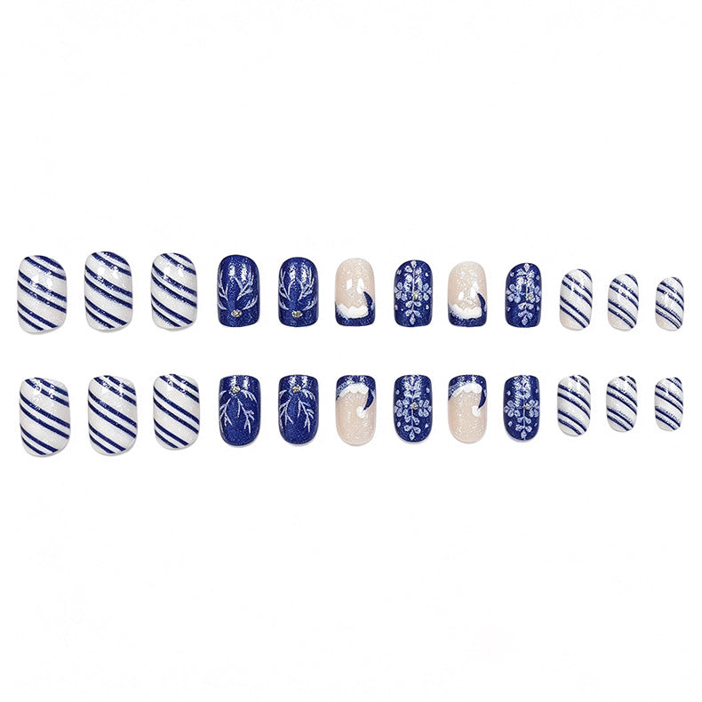 Artistic Winter-Themed Acrylic Nail Art Enhancements Kalsten