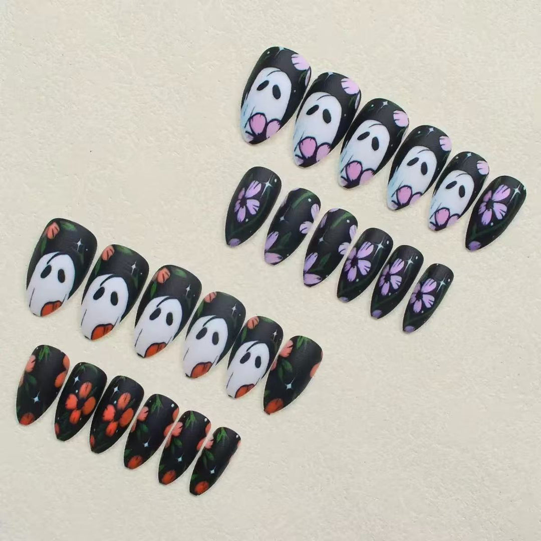 Artificial nail set with floral and spooky designs Kalsten