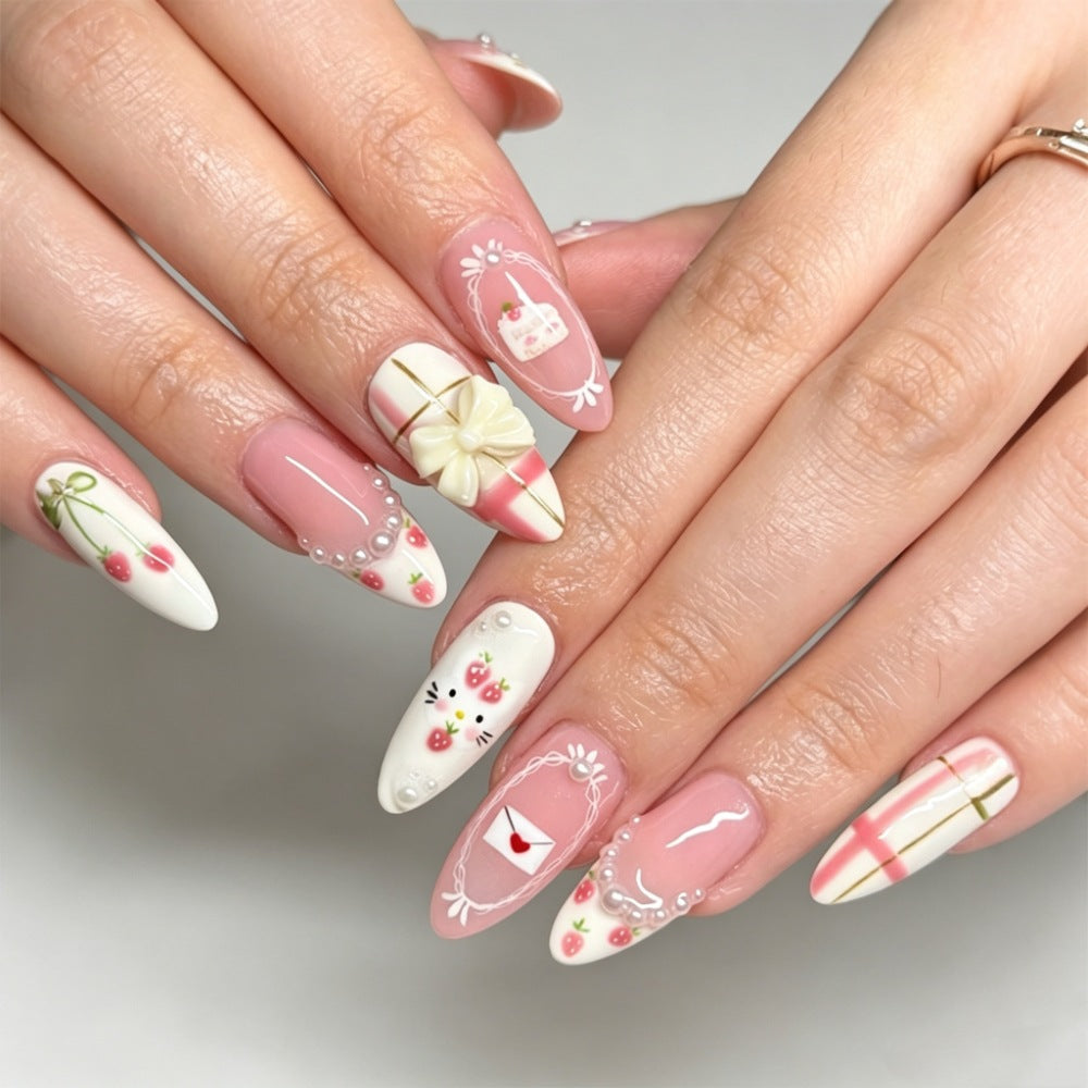 Creative artificial nails with detailed 3D motifs Kalsten