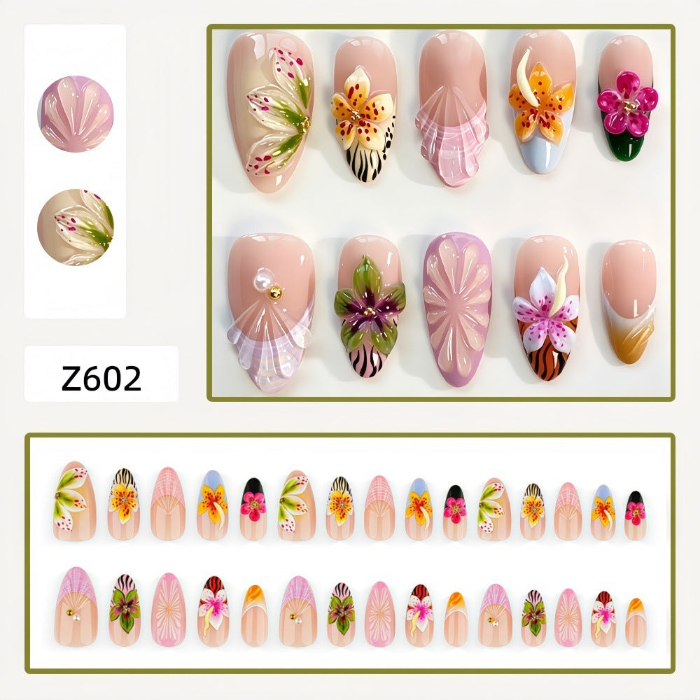 Artificial nails with floral design and 3D applications Kalsten