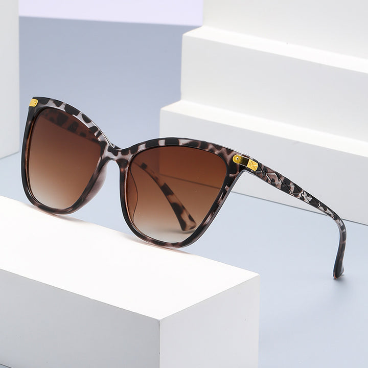 Chic Cat-Eye Sunglasses Kalsten
