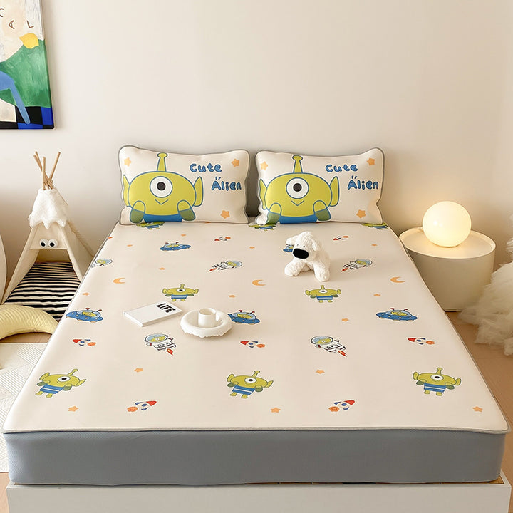 Kids Mattress Protector Topper with Non-Slip Bottom and Cute Bear Print