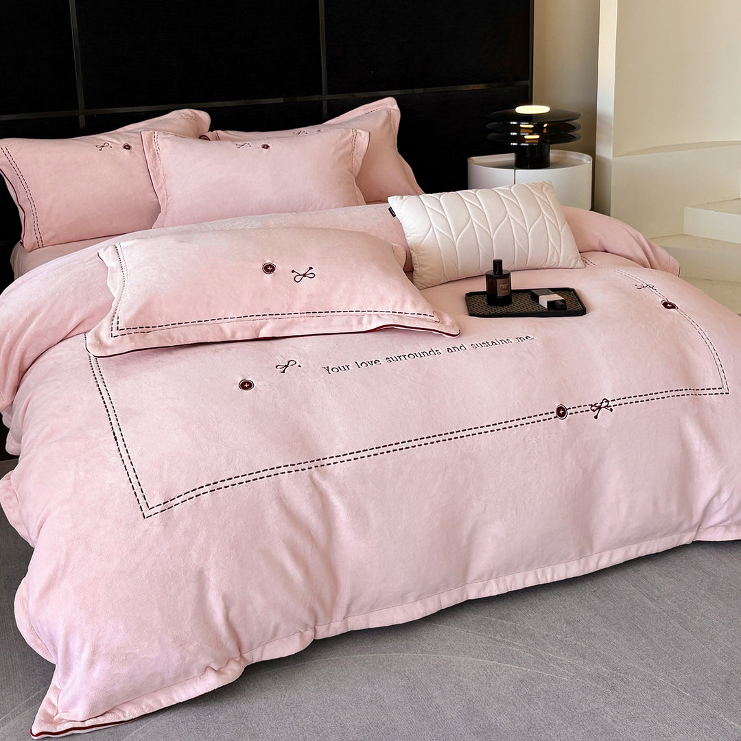 High-pile microfiber bedding set with embroidered button and decorative seam