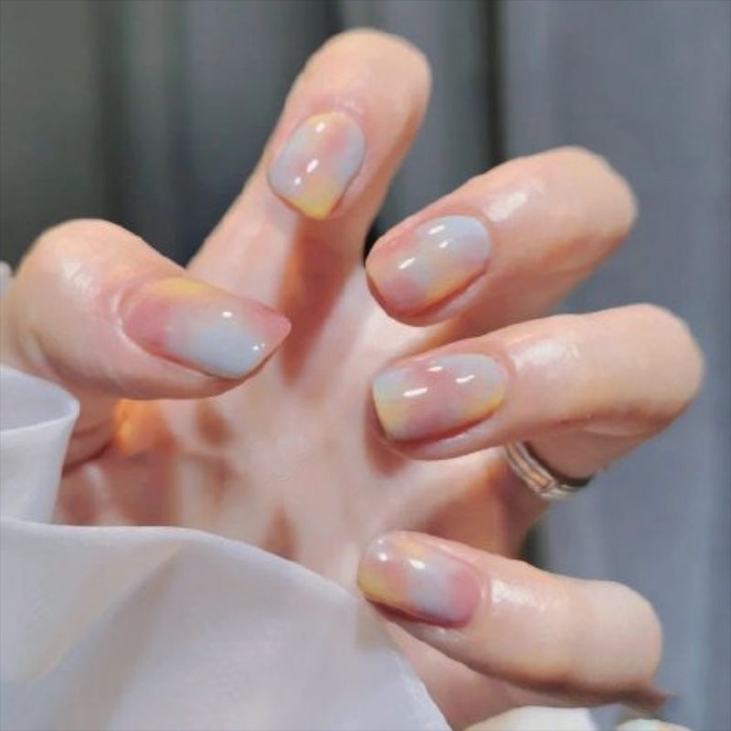 Ombre Nail Art Press-On Set Kalsten
