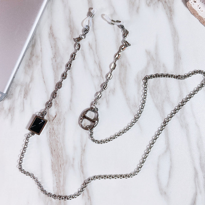 Elegant glasses holder chain with noble pendant Kalsten