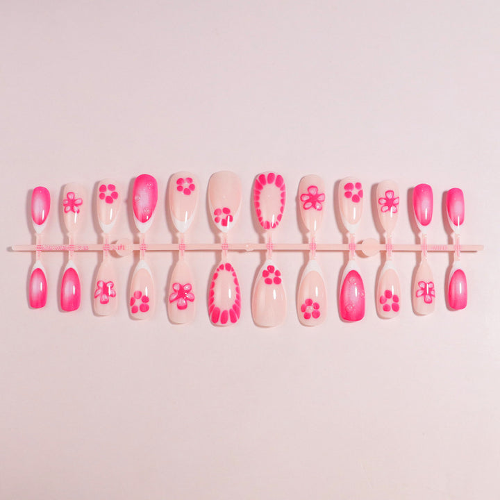 Artistic Nail Art Kit Kalsten