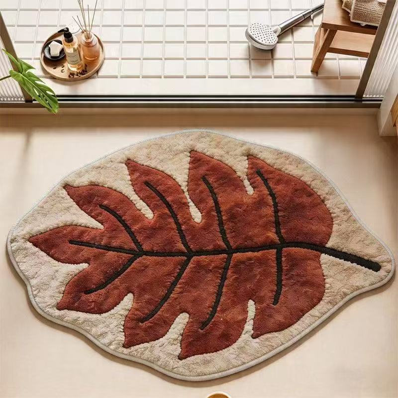 Leaf-Shaped Plush Bath Mat