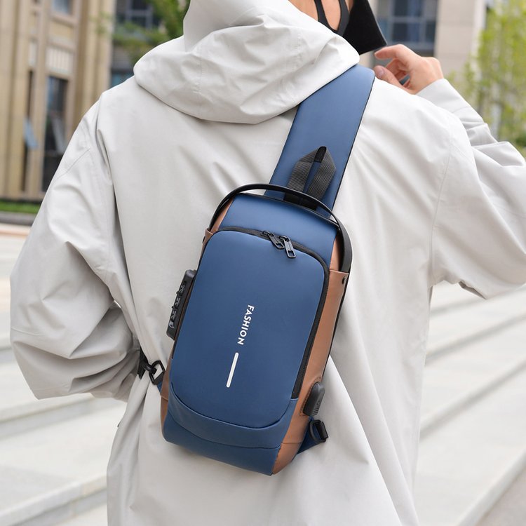 Shoulder bag with ergonomic design and multiple compartments Kalsten