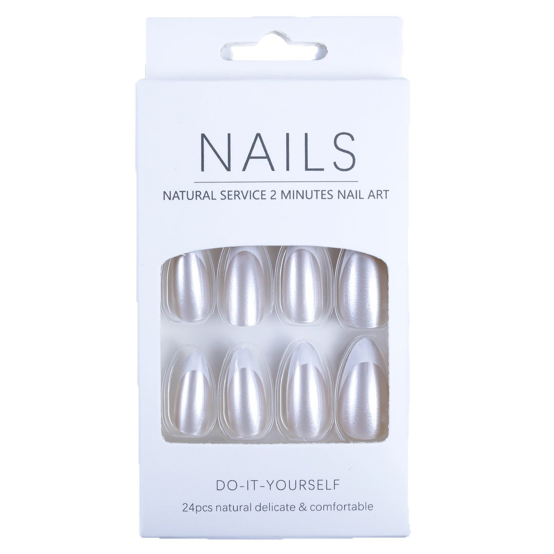 Artificial nails in elegant French tip design Kalsten