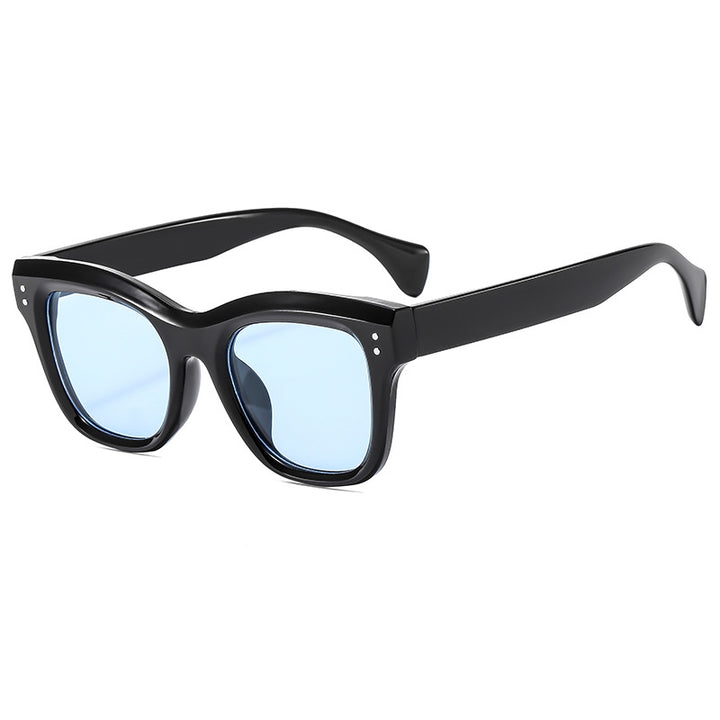 Ladies retro-inspired sunglasses with protective UV light filter Kalsten