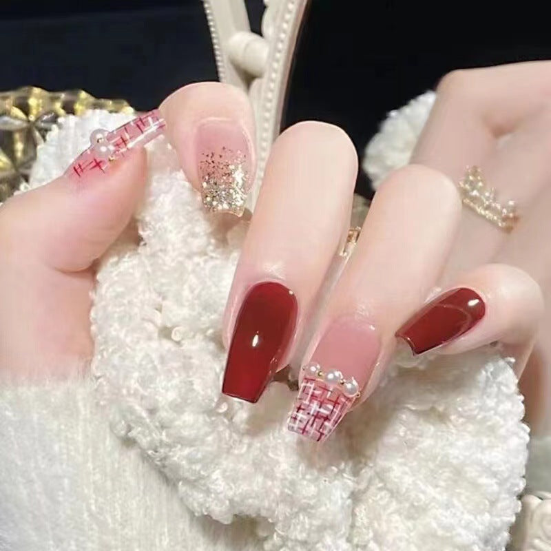 Fashionable artificial nails with glitter details Kalsten