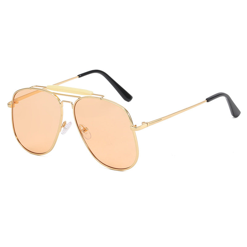 Women Pilot Sunglasses with stylish design and UV protection Kalsten