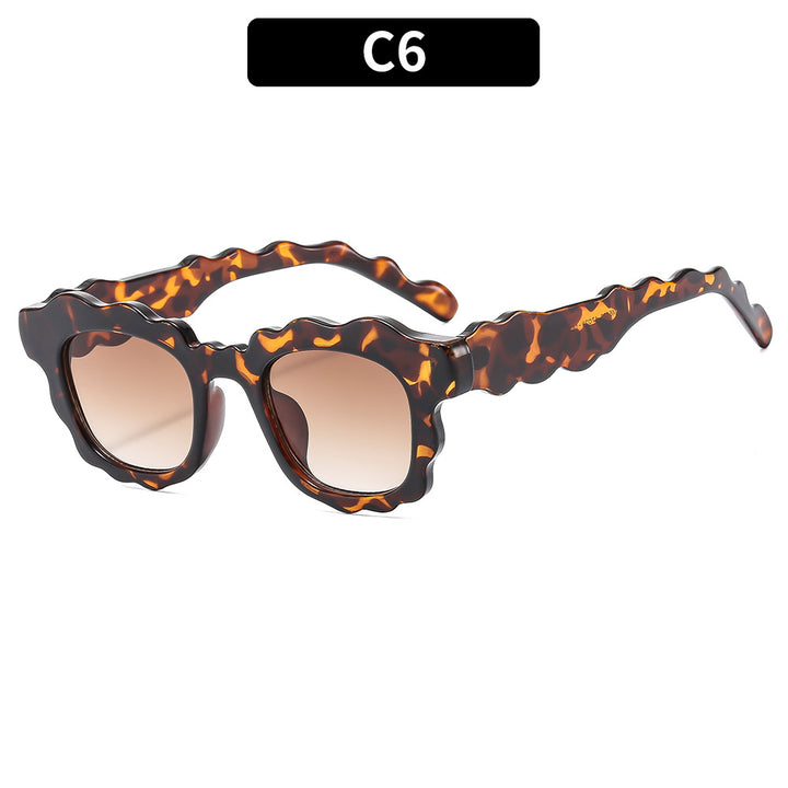 Artistic Wavy Frame Sunglasses