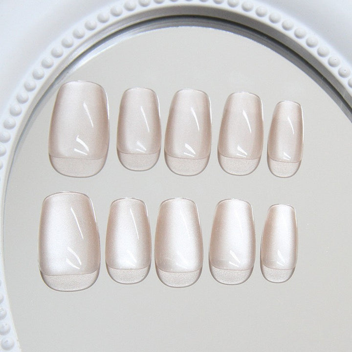 High-quality artificial nails with natural finish Kalsten
