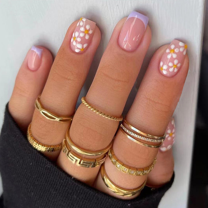 Artistic Nail Art with Flower Design and Gradient Kalsten