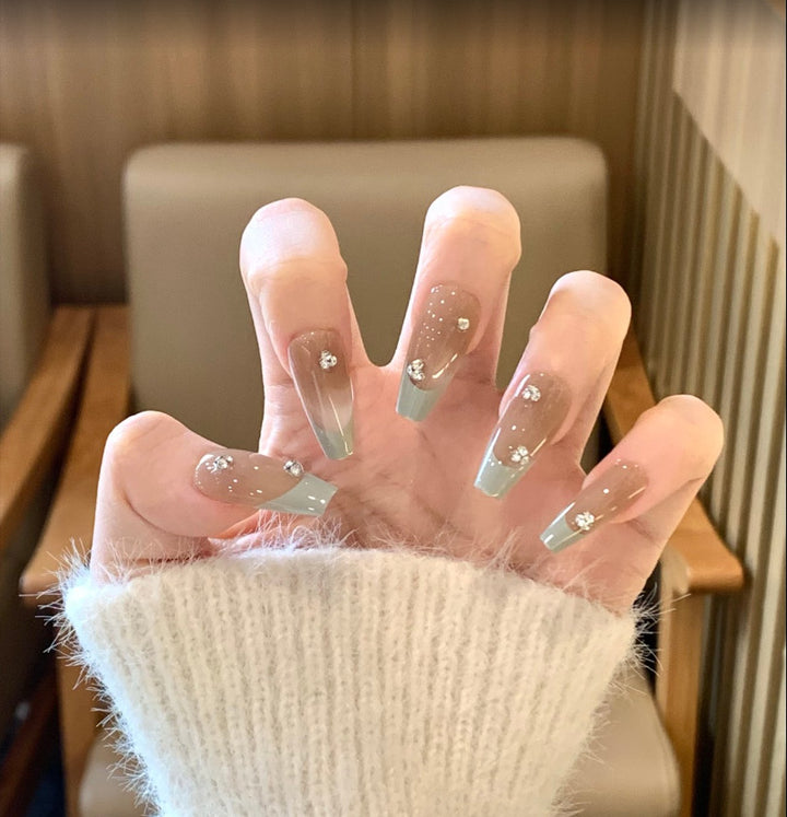 Artistic Press-On Nail Set with Star Motifs Kalsten