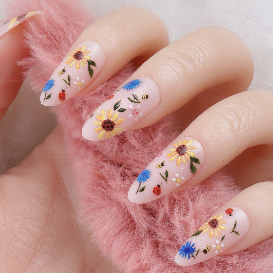 Floral Embellished Press-On Nail Art Set Kalsten