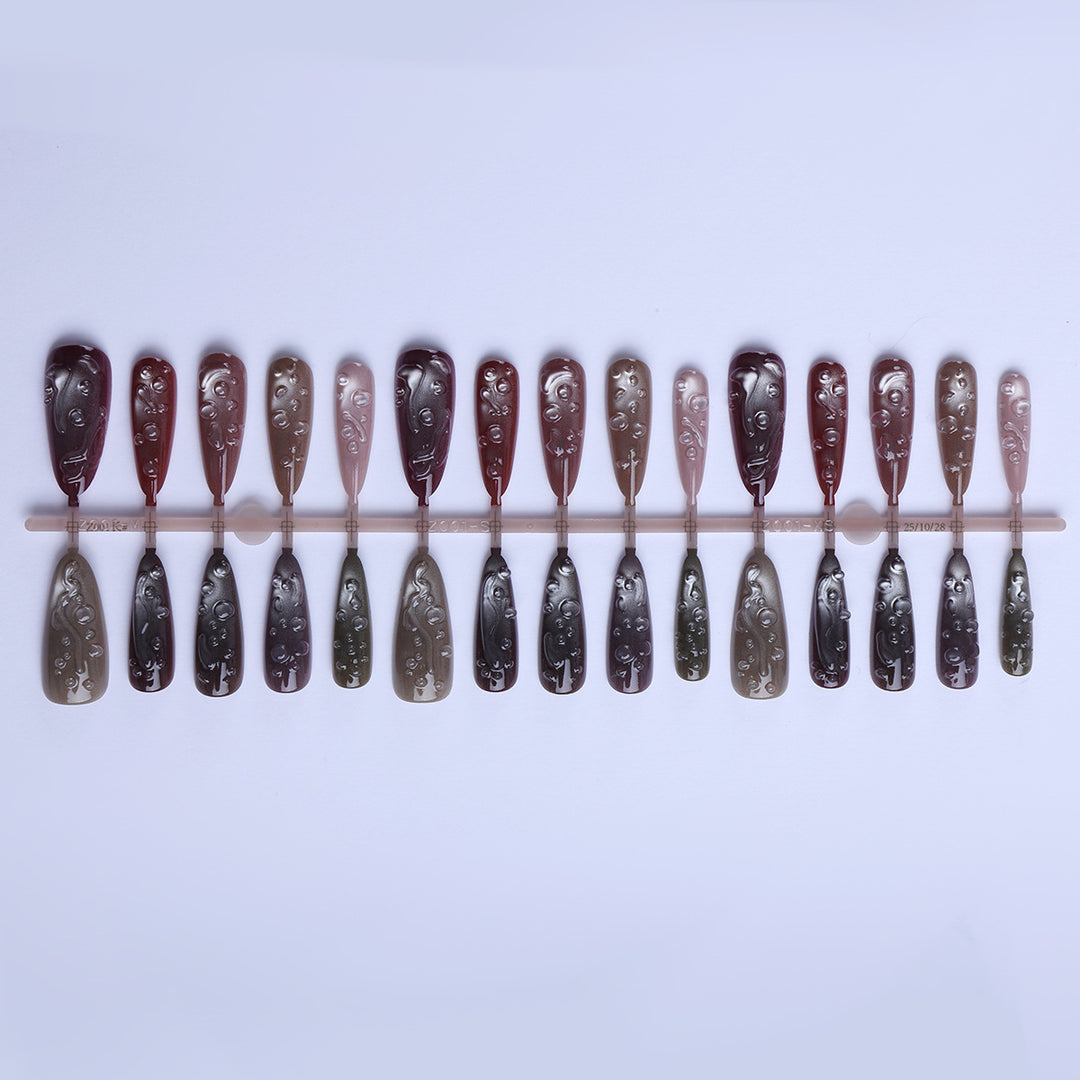 Artificial nails with trendy waterfall effect Kalsten