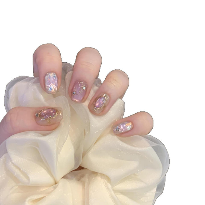 Glamorous nail art with glitter effect Kalsten