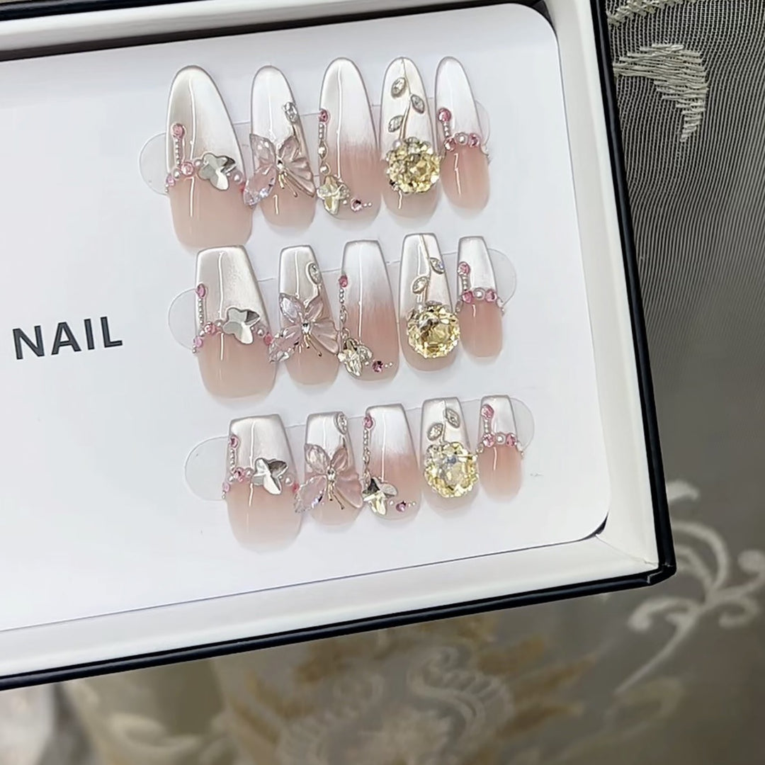 Ornate Decorative Press-On Nail Art Set Kalsten