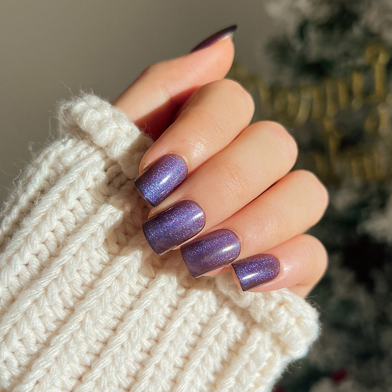 Glamorous nail extensions with glitter effect Kalsten