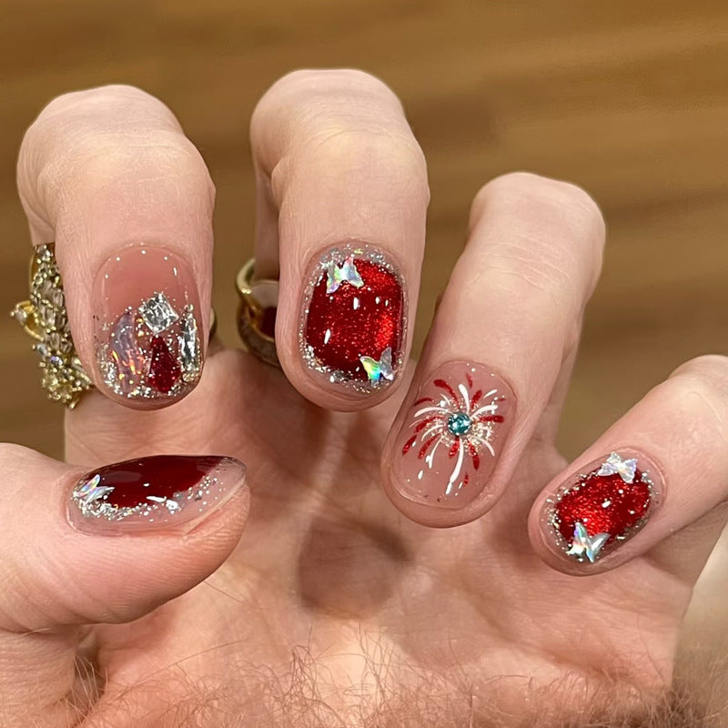 Nail set with sparkly glitter and creative design accents Kalsten
