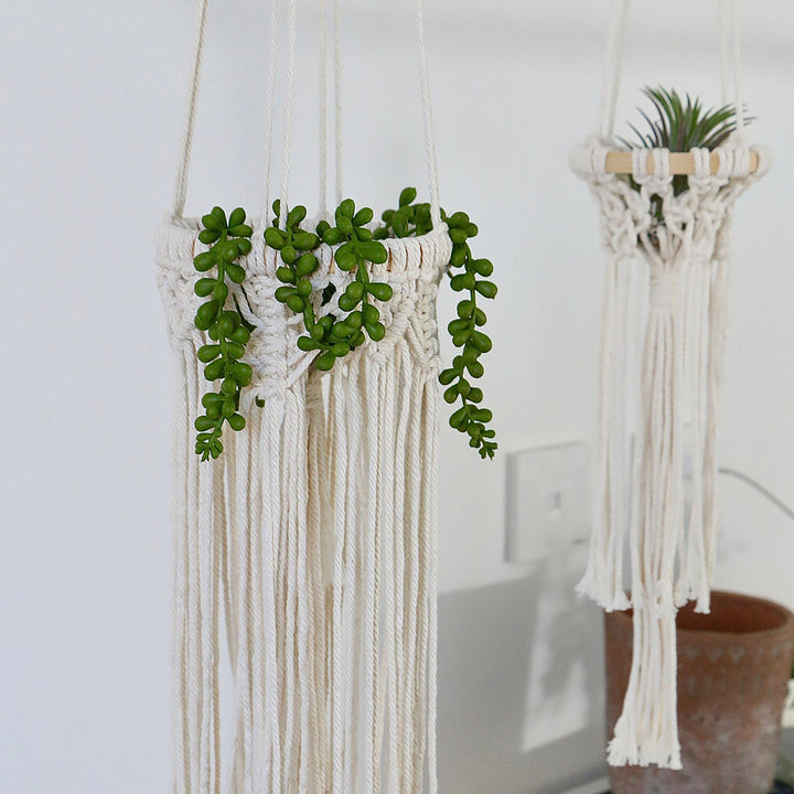 Exquisite Macrame Hanging Planter Kalsten