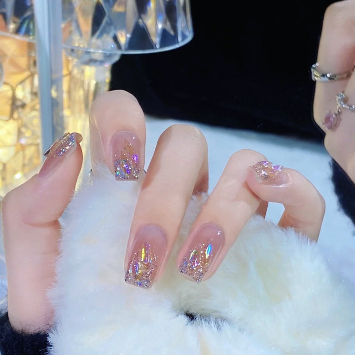 Acrylic nail set with sparkling holographic accents Kalsten