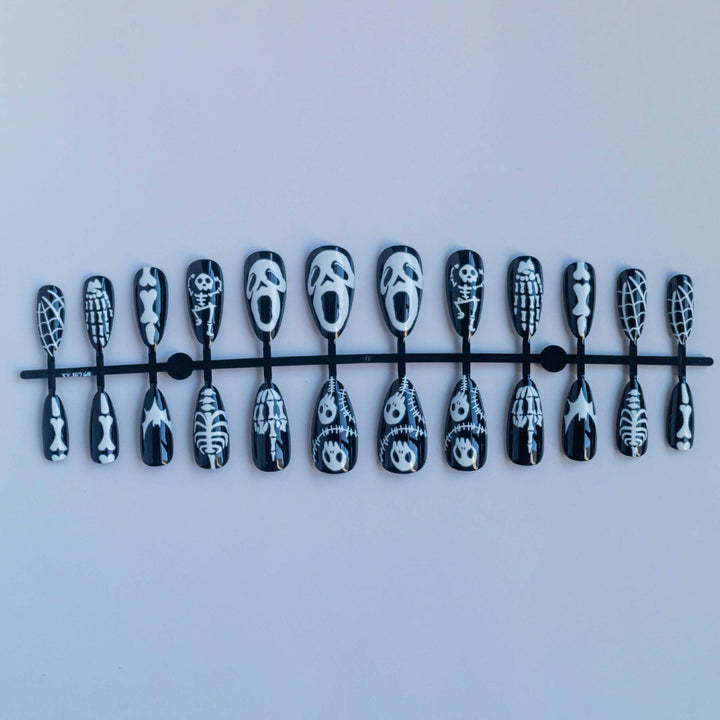 Festive Halloween-Themed Nail Art Set