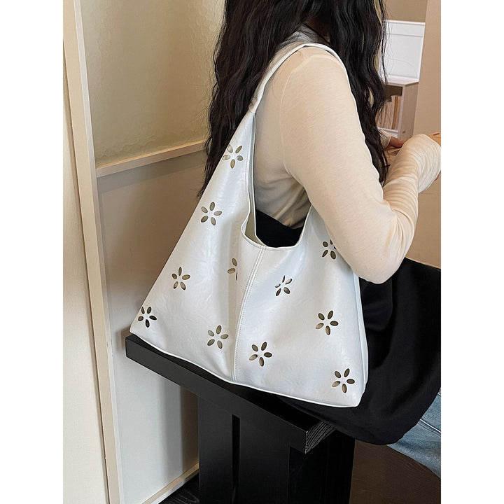 Floral Cut-Out Shoulder Bag Kalsten