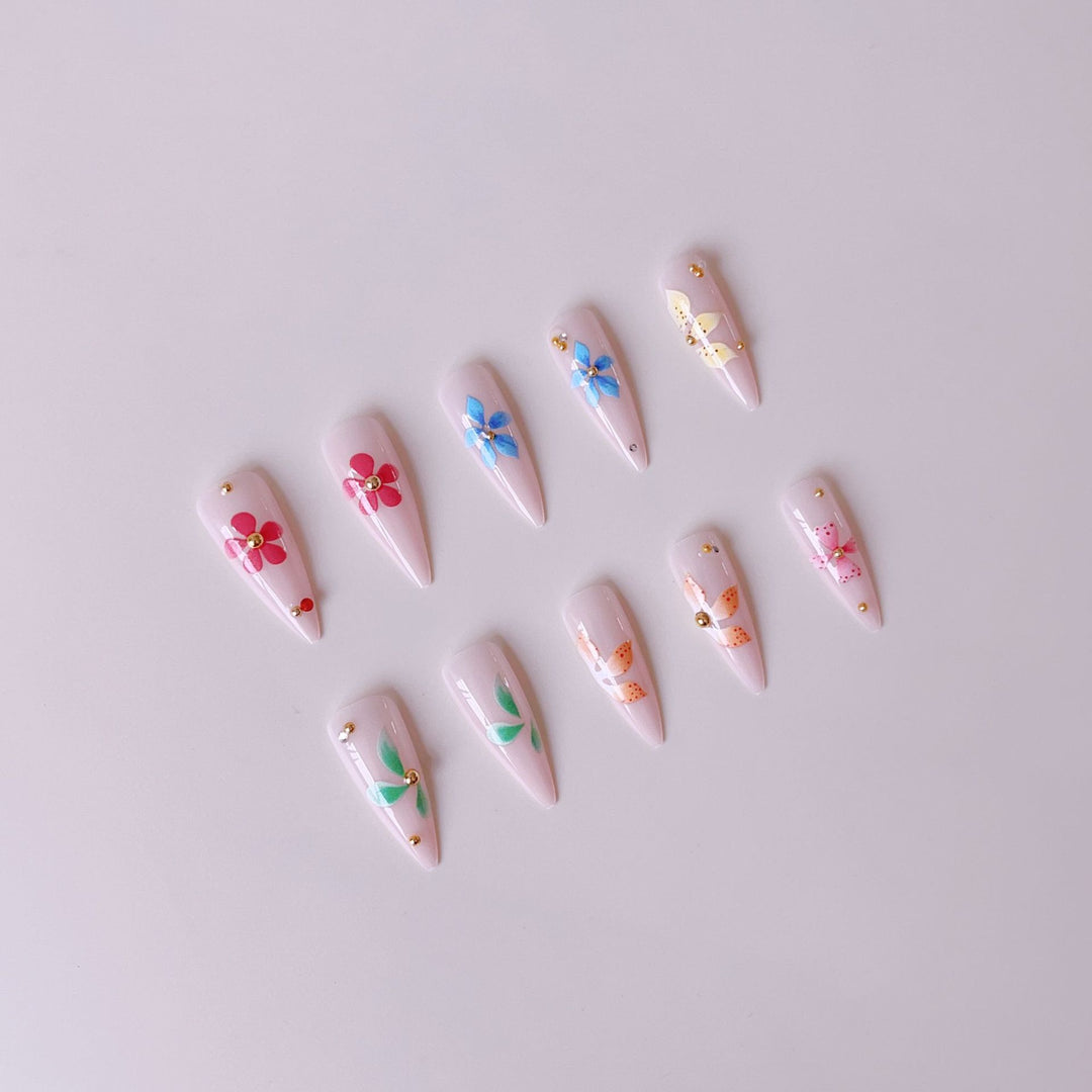 Artificial nail tips with floral decorations Kalsten