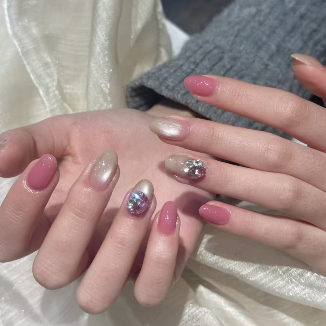 Elegant Floral Nail Art Extensions