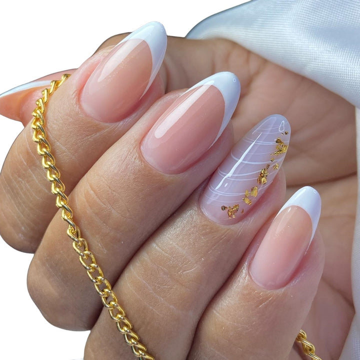 Elegant Almond-Shaped Nail Extensions Kalsten