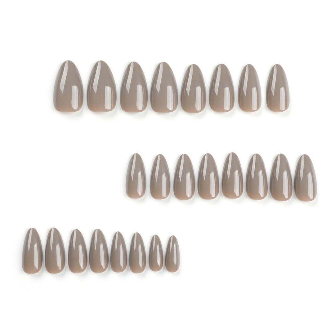 Artistic stiletto nails with elegant high-gloss finish Kalsten