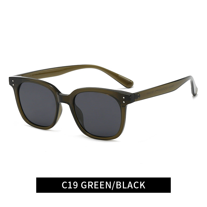 Women's fashionable sunglasses in elegant design with sturdy frame Kalsten