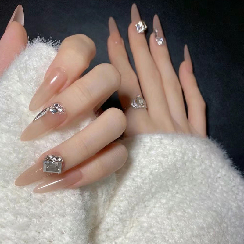 Glamorous and Elegant Artificial Nails with Crystal Accents Kalsten