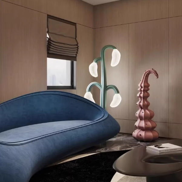 Abstract Curvilinear Decorative Sculpture